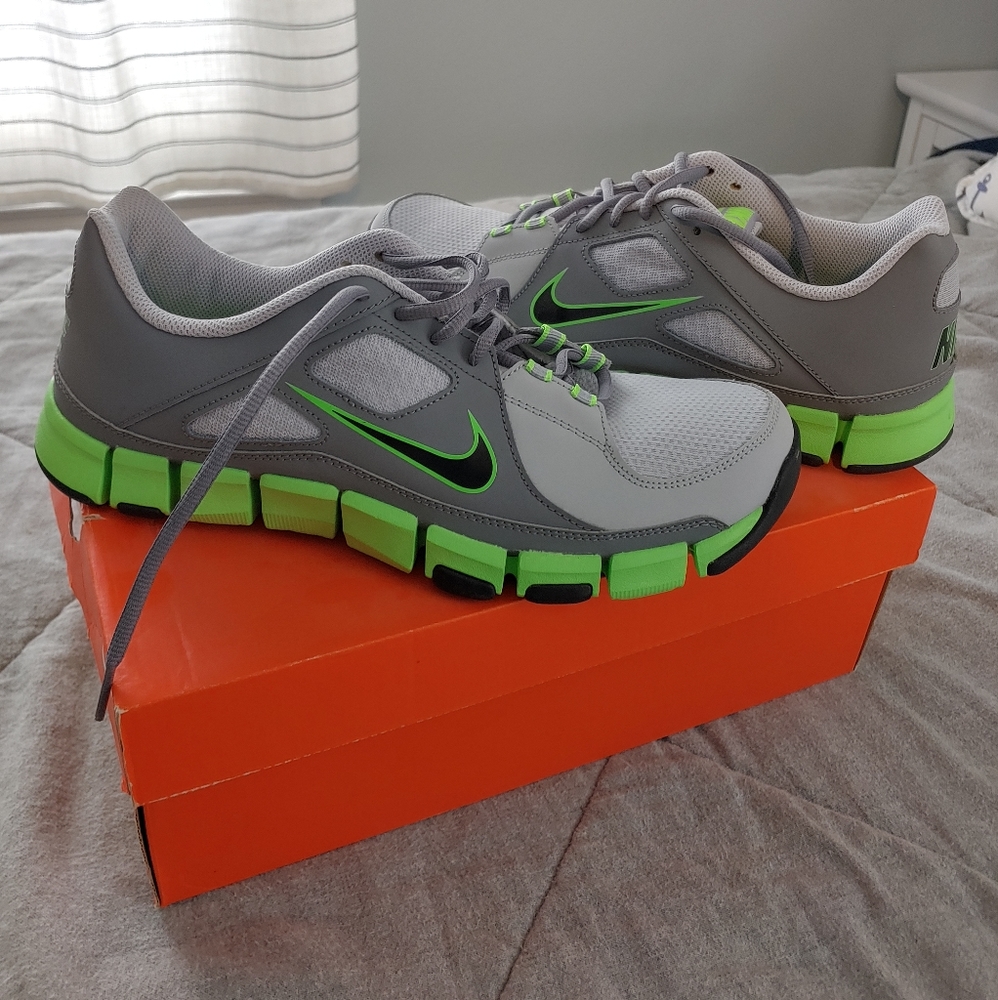 Men's NIKE running shoes